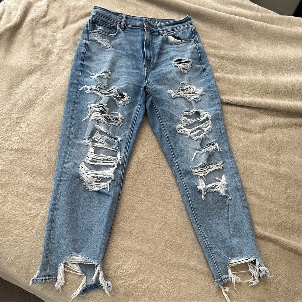 American Eagle mom jeans